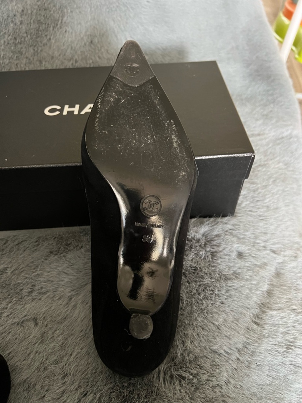 CHANEL Vintage Black Suede and Karung Buckle Pumps - Picture 5 of 6